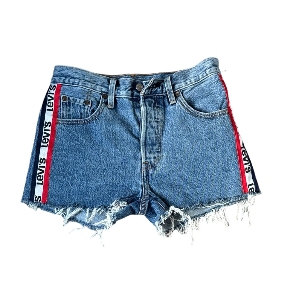 Levi’s 501 Logo Tape Denim Shorts Light Wash Cutoff SIZE 25 Medium Wash